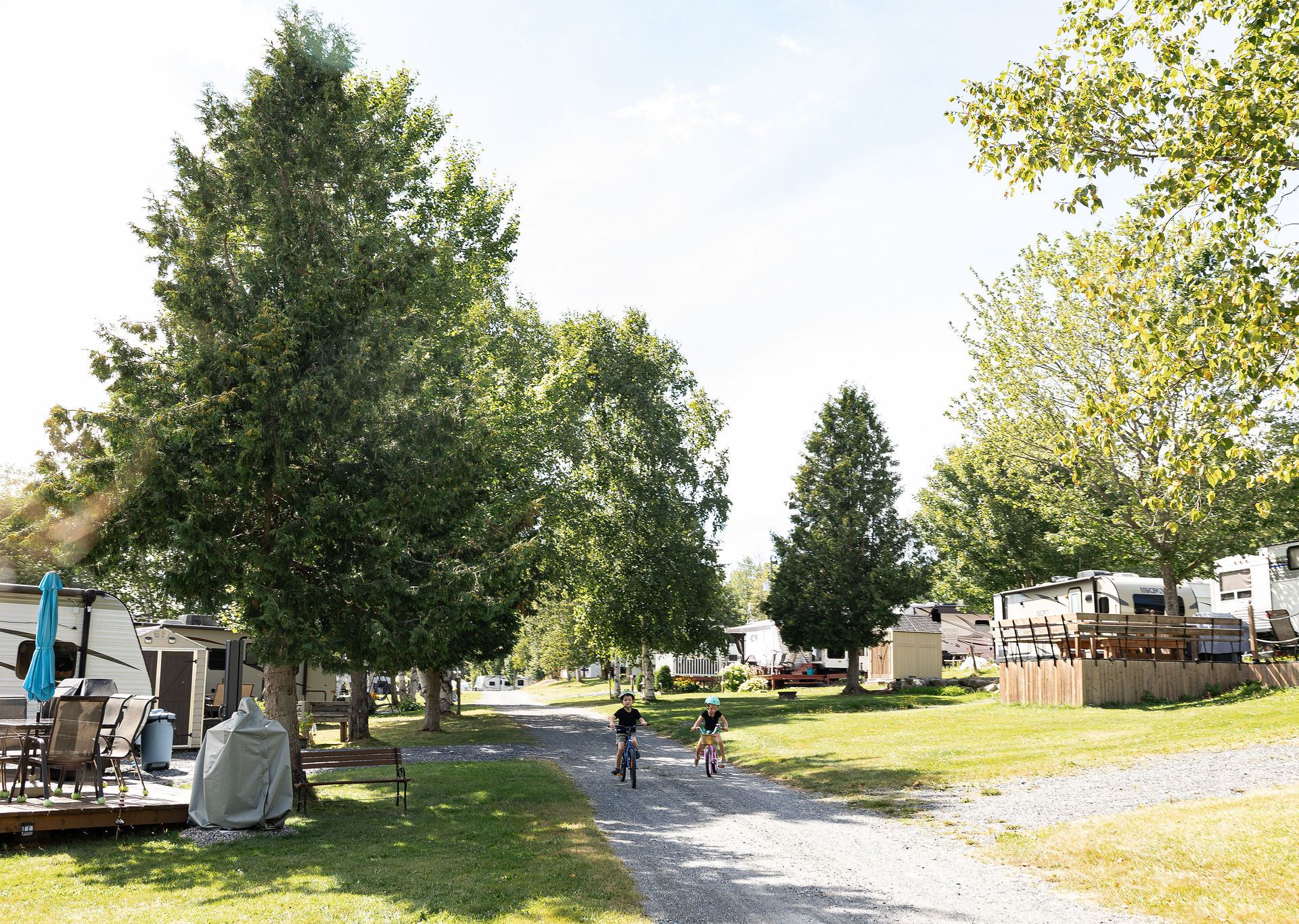 hebergement-camping-beauce-camping-luciole (1)